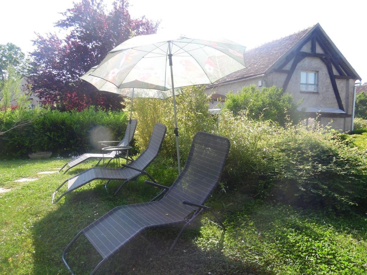 Le Clos Des Tuileries Montholon Zewnętrze zdjęcie